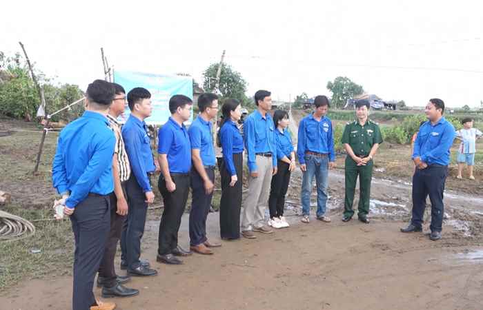 Thị đoàn Vĩnh Châu ra quân Chiến dịch Thanh niên tình nguyện hè năm 2023